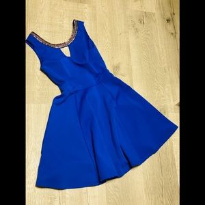 Beautiful XOXO BLUE casual dress